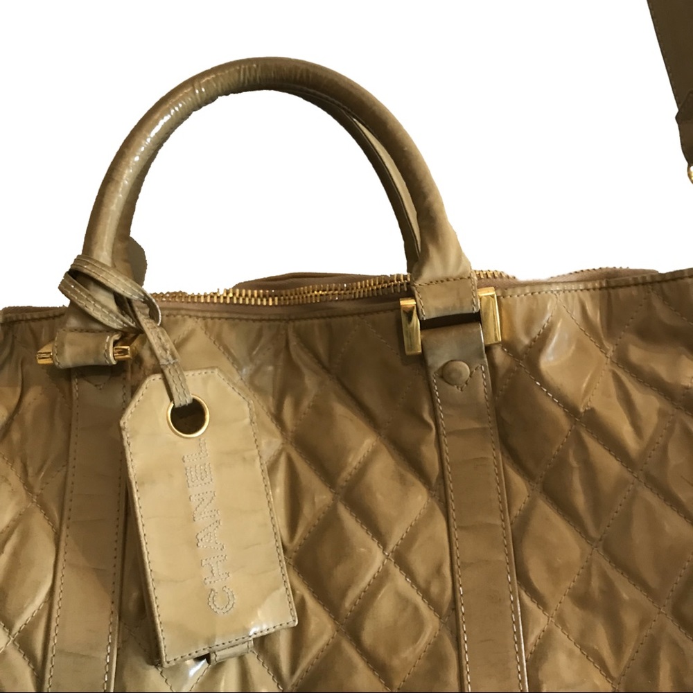 CHANEL Weekender In Signature Beige Rare & Auth - Picture 2 of 8